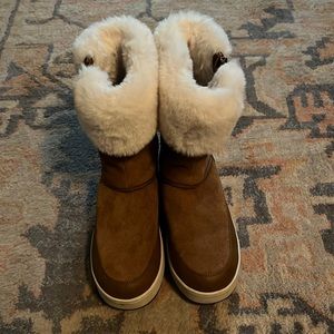 Koolaburra by UGG boots